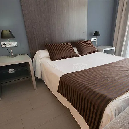 Four Elements 4* 살루