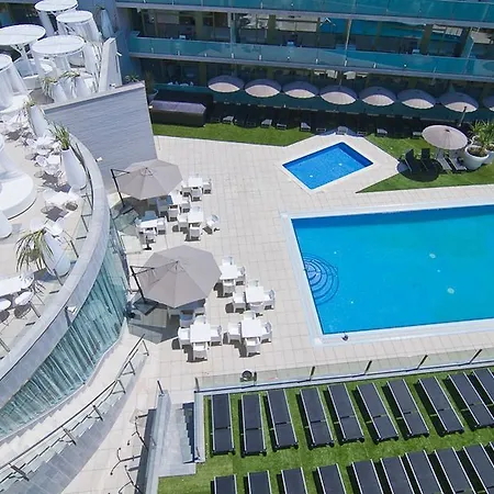 Ξενοδοχείο με διαμερίσματα Four Elements 4*