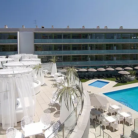 Four Elements アパートホテル