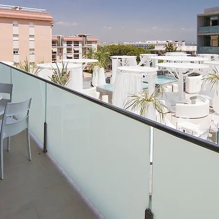 Ξενοδοχείο με διαμερίσματα Four Elements 4*