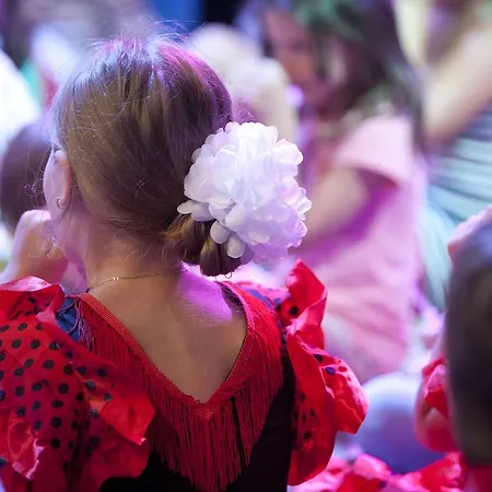 Four Elements アパートホテル