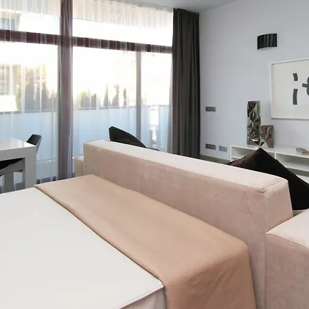 Ξενοδοχείο με διαμερίσματα Four Elements 4*