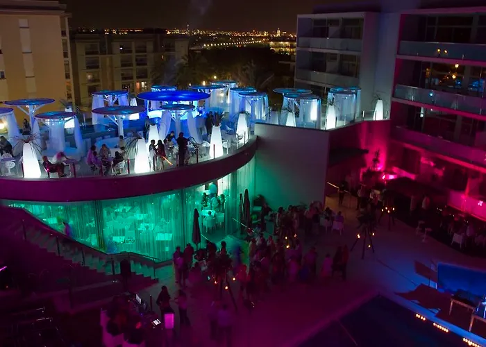 Four Elements Aparthotel