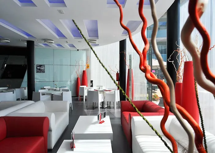 Four Elements Aparthotel